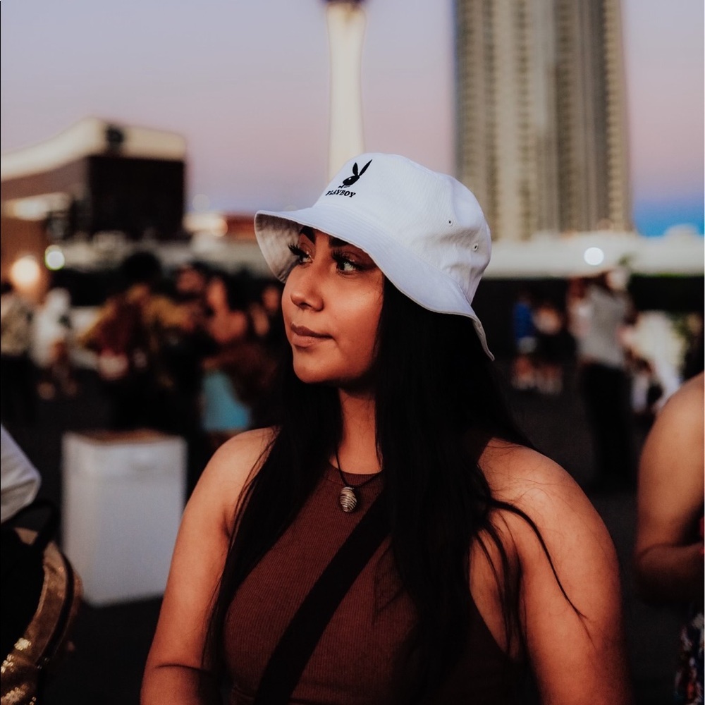 Meet your Posher, Nathaly